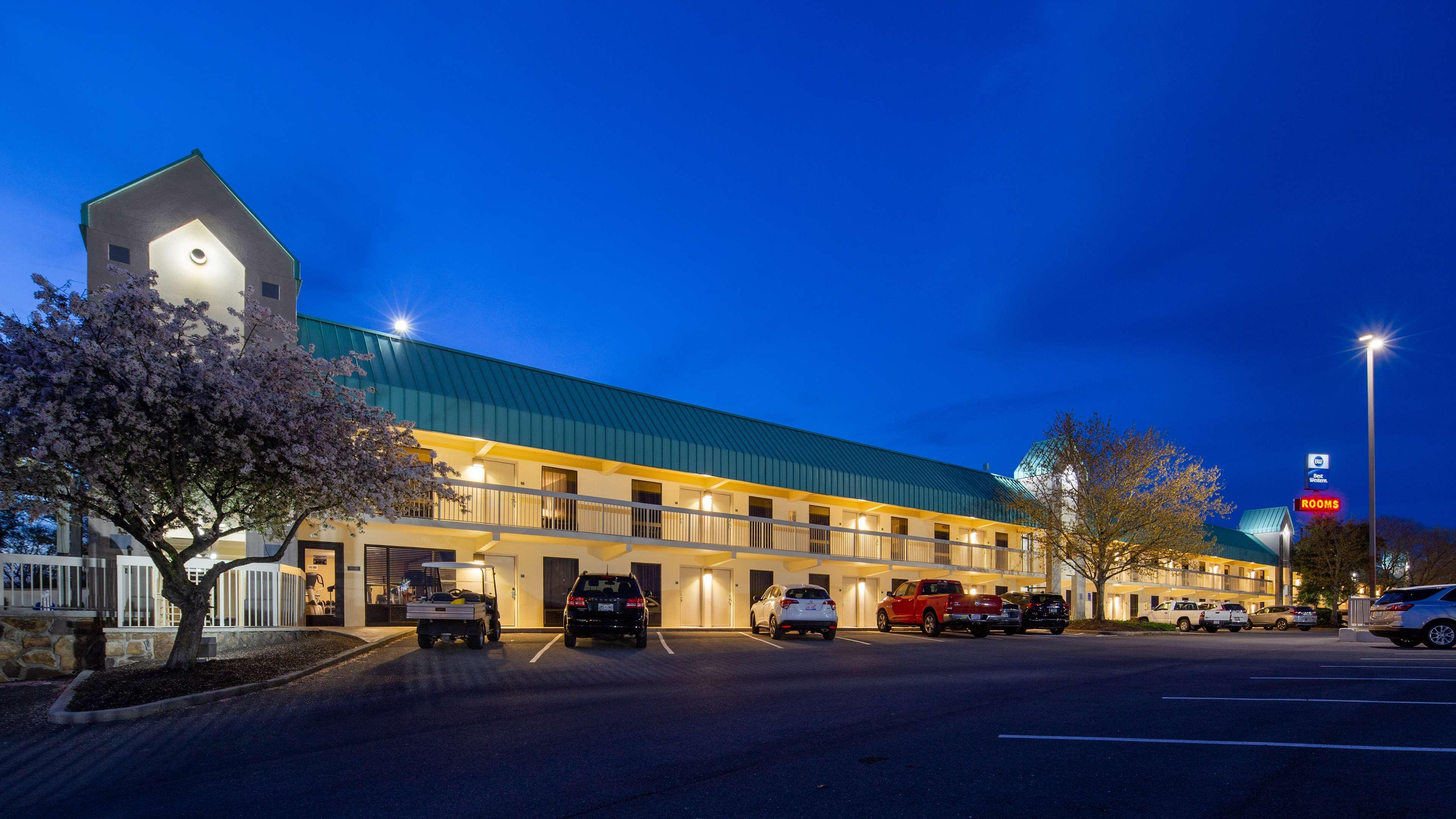 Best Western Newport Inn Zewnętrze zdjęcie