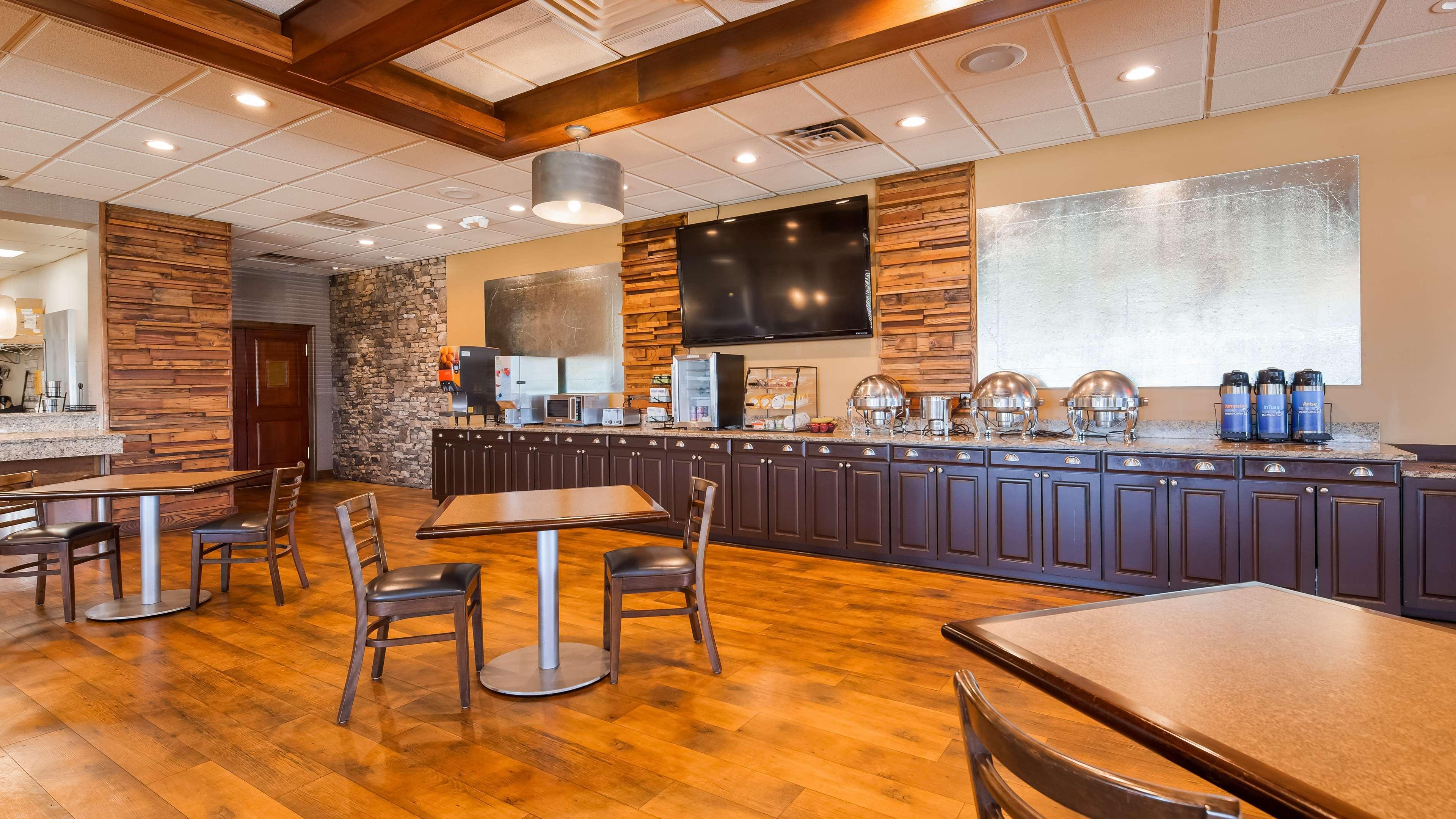 Best Western Newport Inn Zewnętrze zdjęcie