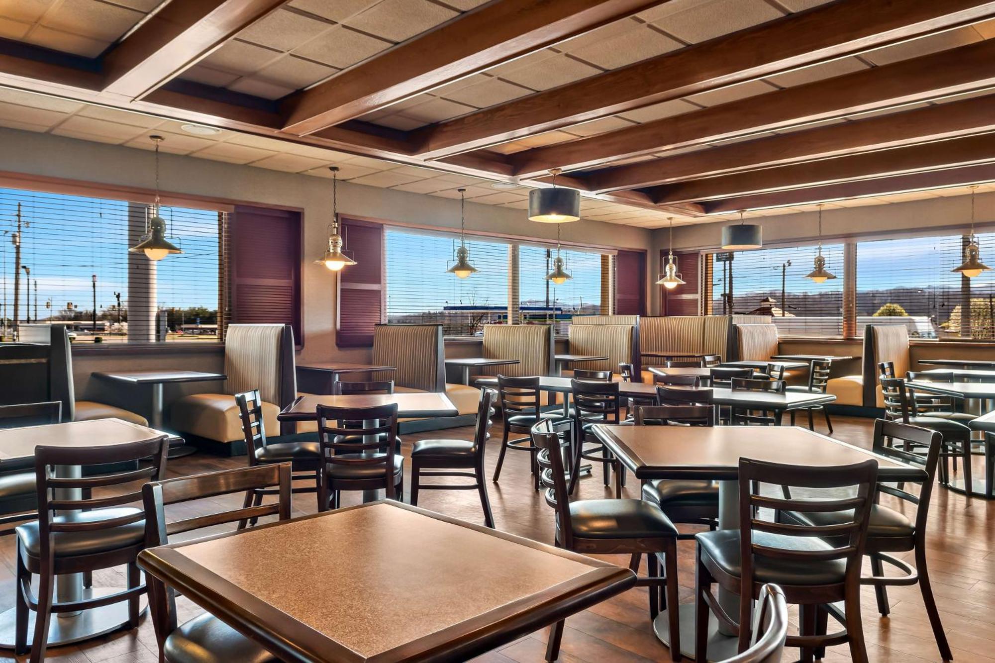 Best Western Newport Inn Zewnętrze zdjęcie
